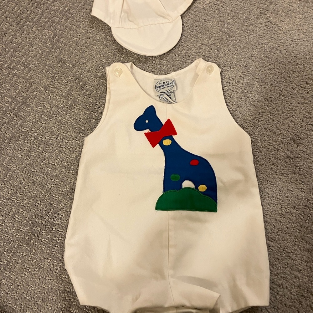Vintage First Impressions White Romper with Blue Giraffe and Matching Cap